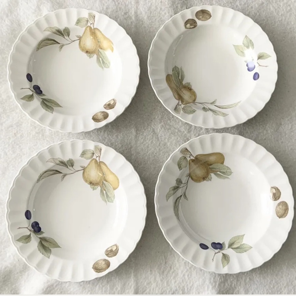 Mikasa Maxima Super Strong Fine China CAJ05 Belle Terre Set Of 4 Bowls 9”
